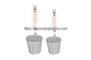 Vợt trụng hủ tiếu